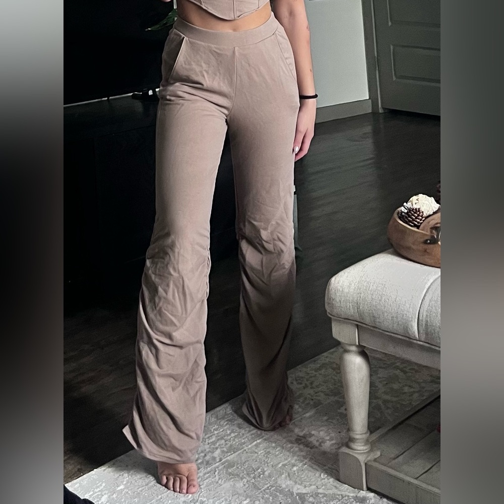 Alo yoga ruched trouser